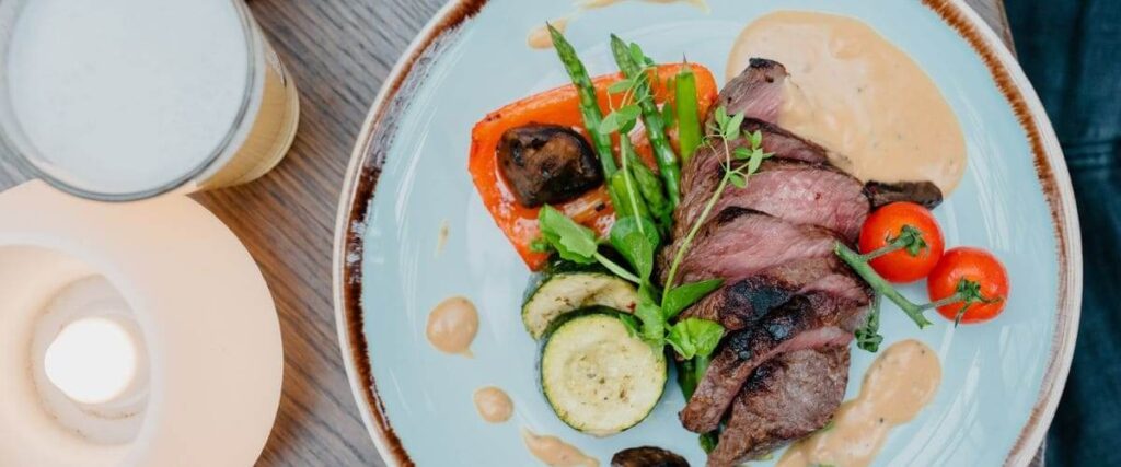 pavarotti kijkduin bord eten