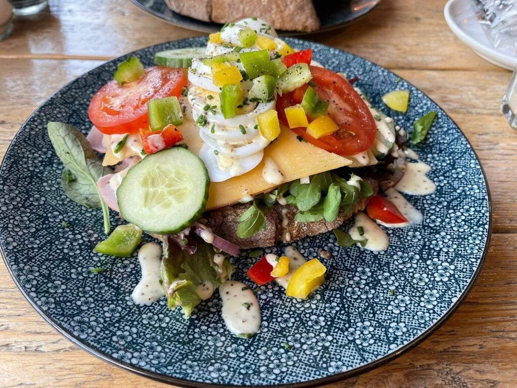 the-cheese-and-ham-sandwich