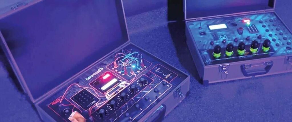 Escape box spelen in amsterdam met je collegas