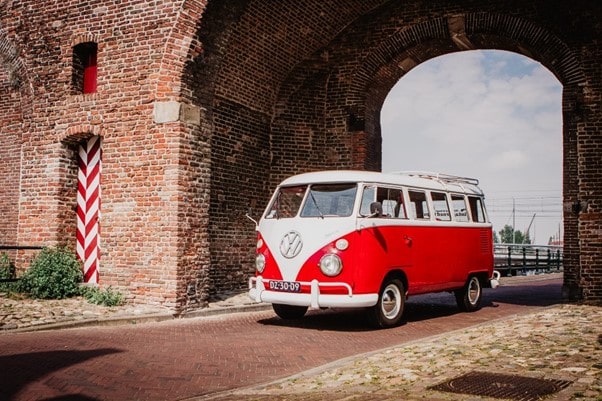 old timer volkswagen bus